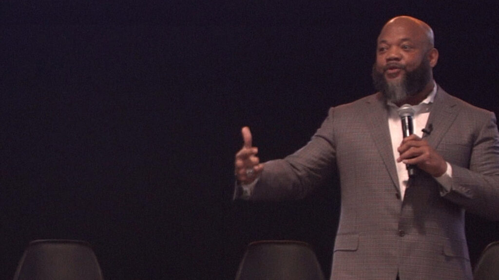 Engaging speaker Gary Brackett